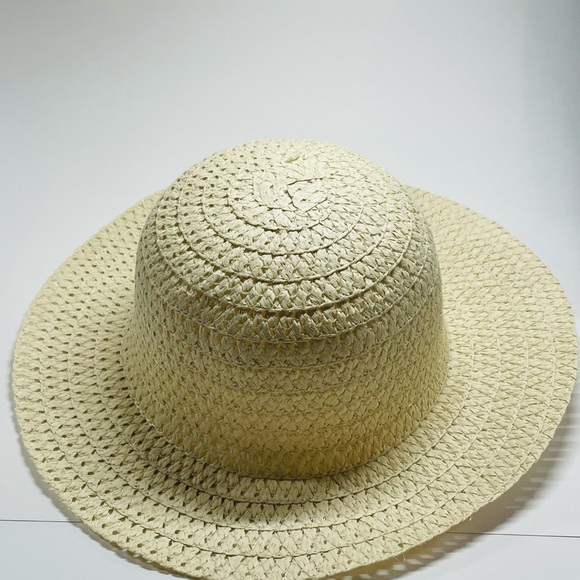 straw hat for Spring Summer. Ready to dress up for Easter. 7” width. - Picture 4 of 6